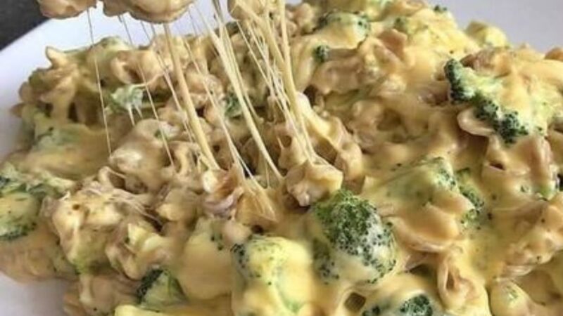 Macarrão Parafuso no Molho Branco com Brócolis: Uma Deliciosa Experiência Culinária