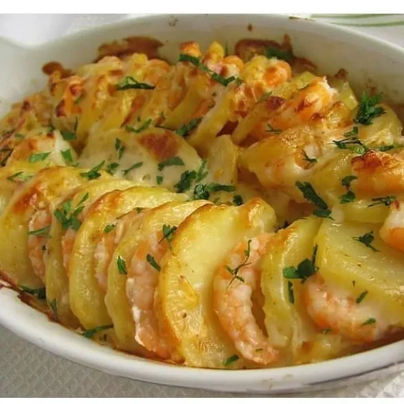 Batata gratinada com camarão facil