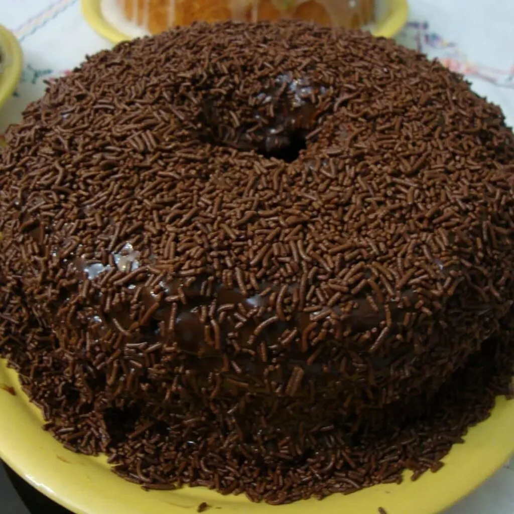 Bolo de Chocolate simples facil de fazer