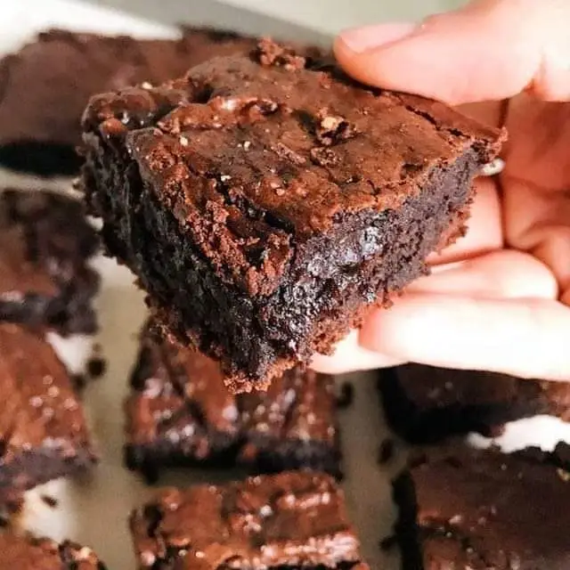 Brownie de Nescau Fácil Caseiro Simples