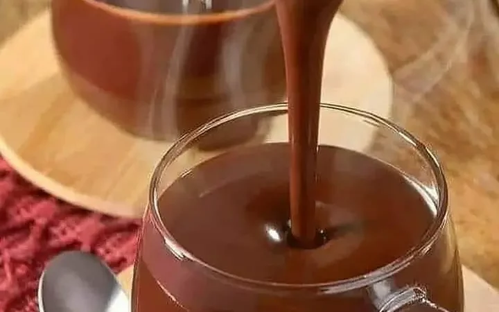 Chocolate quente cremoso facil