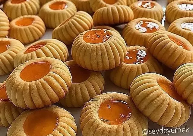 Receita de biscoito com recheio de laranja simples de fazer